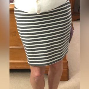 Sanctuary Clothing Grey and White Skirt size Medium